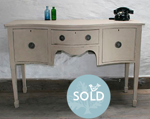Pedran hand painted shabby chic Serpentine Sideboard/Dresser